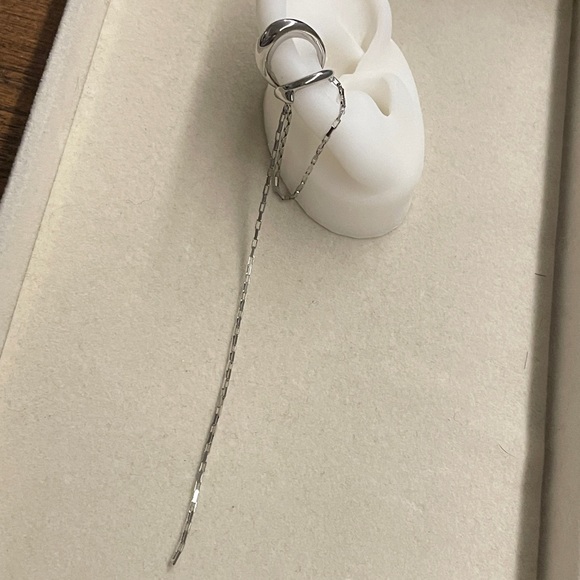 Sleek Sterling Silver Chain ear cuff - Picture 3 of 4